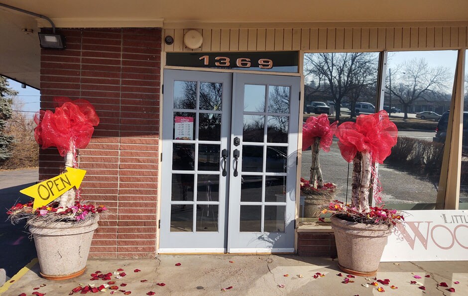 Littleton Florist Flower Delivery by Littleton's Woodlawn Floral